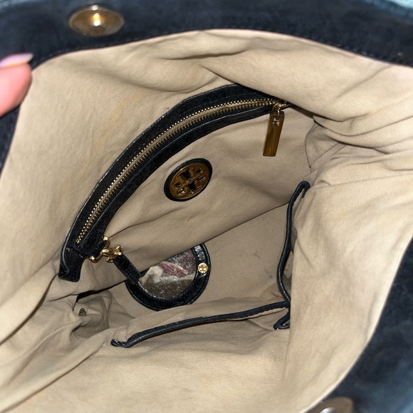 Vintage Tory Burch Dena Fold Over Black Leather Crossbody Bag - Picture 4 of 8